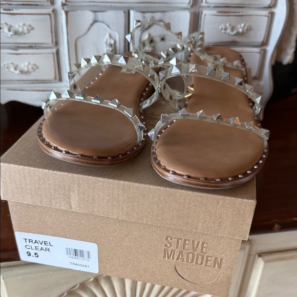 Steve Madden Travel Clear Metallic Studded Sandals Size 9.5 - Picture 1 of 6
